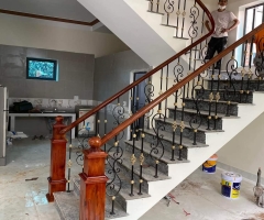 Những lưu ý khi lựa chọn cầu thang sắt