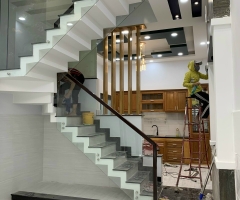 Lý Do Nên Lựa Chọn Cầu Thang Kính Cho Ngôi Nhà Của Mình