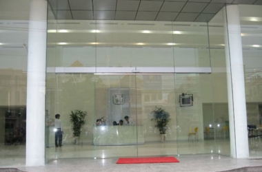 Tư vấn thi công cửa kính cường lực giá rẻ tại Long An