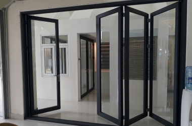 Lắp Đặt Khung Nhôm Kính Cường Lực Long An - Chuyên Nghiệp