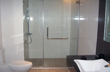 Dịch vụ thi công kính cường lực chuyên nghiệp chất lượng