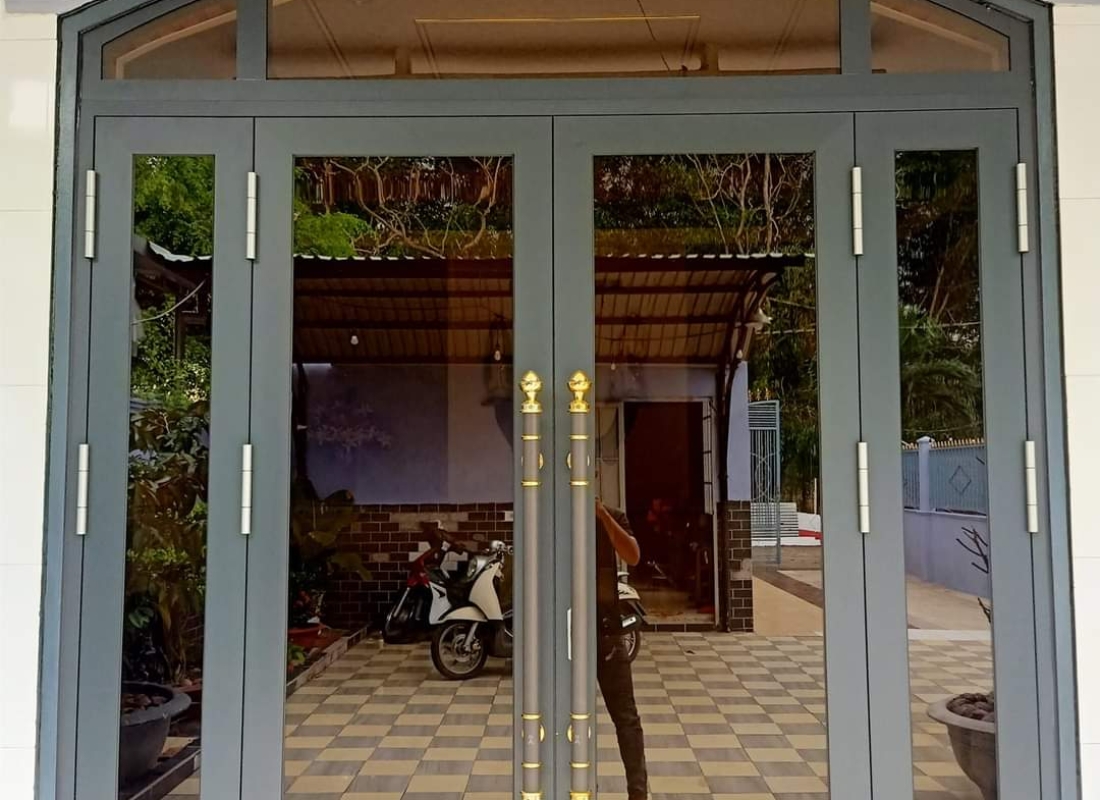 Cửa nhôm đẹp 010