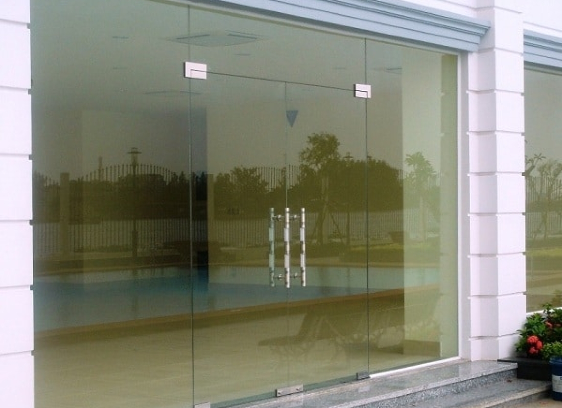 CỬA BẢN LỀ SÀN 15