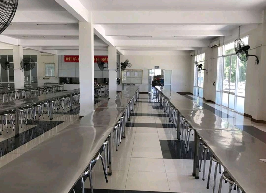 Bàn ghế inox Công nghiệp 01