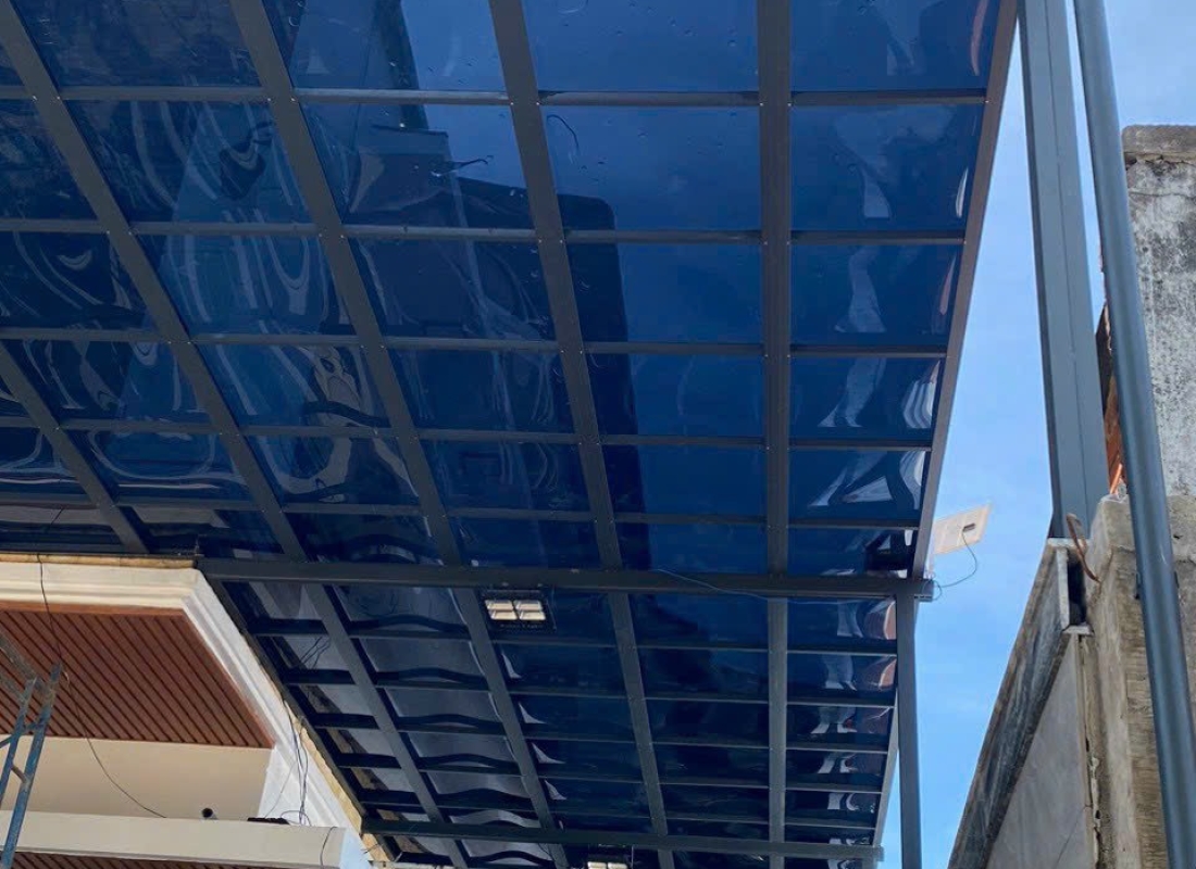 Mái hiên  Polycarbonate khung xương nhập khẩu
