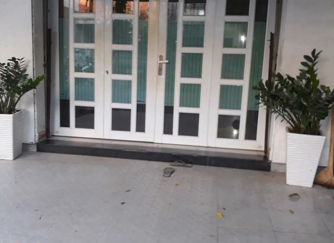 CỬA NHÔM KÍNH 07