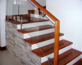 CẦU THANG KÍNH 06