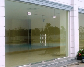 CỬA BẢN LỀ SÀN 15
