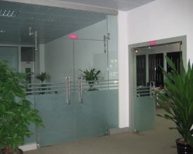 CỬA BẢN LỀ SÀN 07